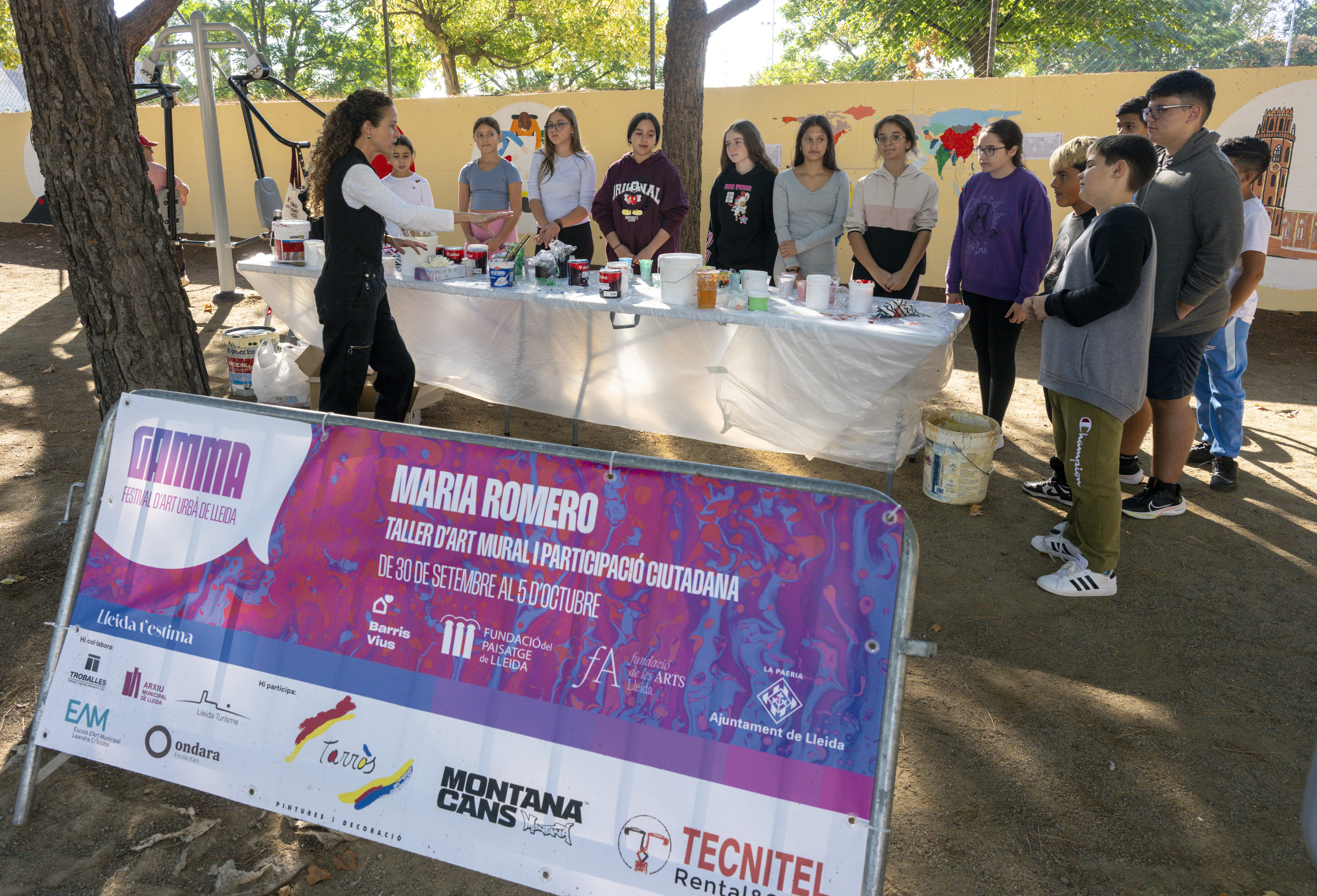 Maria Romero dirigeix el taller participatiu del GAMMA