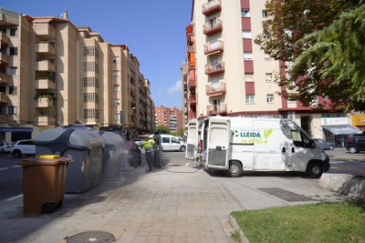 Tasques de neteja de contenidors.