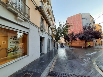 El carrer Tallada és un dels vials principals del barri on s'ha actuat.