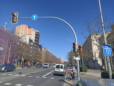 La Paeria ha instal·lat un nou semàfor addicional a la Rambla d’Aragó, a l’alçada del carrer Canonge Brugulat, per a ús exclusiu del transport públic.