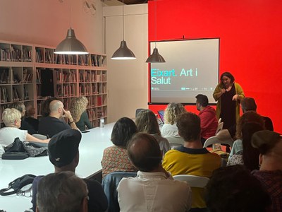 Roser Sanjuan, directora de la Panera, ha presentat el projecte Eixart. Art i salut.