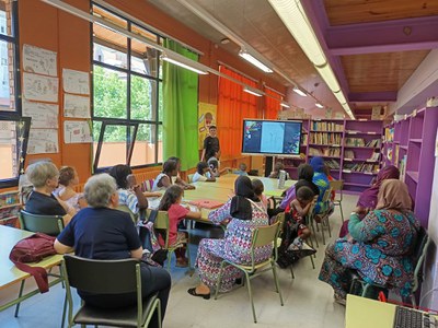 Noves propostes al catàleg “M’apunto!” per fomentar el civisme i el voluntariat entre l’alumnat de secundària. Imatge d'arxiu de l'edició passada, del projecte Bibliobarri..