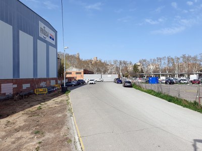 Les obres comportaran la urbanització d'aquest tram de carrer i la reorganització de la cruïlla.