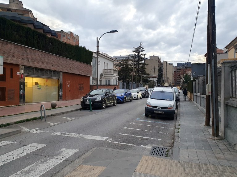 Obres de millora de l’entorn de l’escola Sant Josep de Calassanç i al carrer Alfred Perenya, al barri del Clot, per millorar l’accessibilitat.