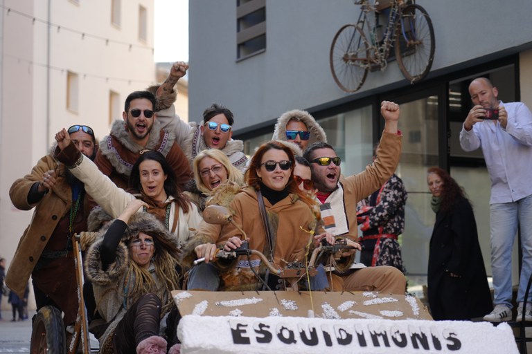 El vehicle dels 'Esquidimonis' de l'Associació cultural La Clamor ha quedat en segona posició