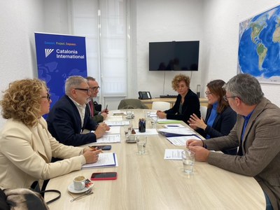 Reunió del paer en cap amb Laura Foraster, del Consorci Catalunya Internacional.