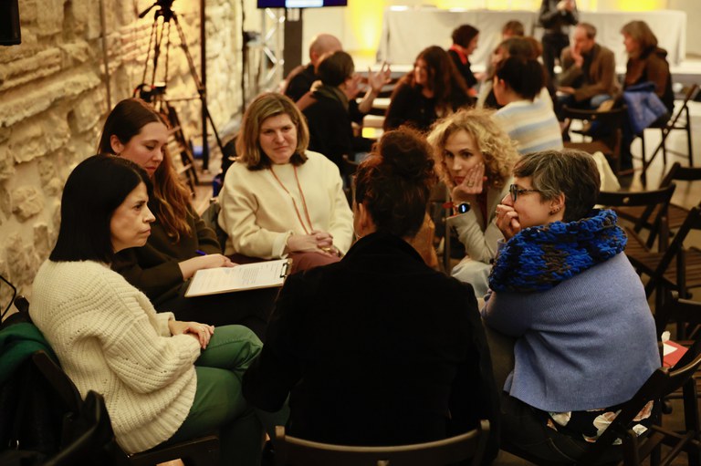 S’ha dut a terme una dinàmica participativa amb el públic que hi ha assistit, que ha permès exposar les reflexions i conclusions extretes de la jornada