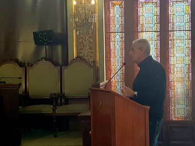 El president de la FAVLL, Toni Baró, en la seva intervenció al ple municipal de la Paeria del mes de desembre..