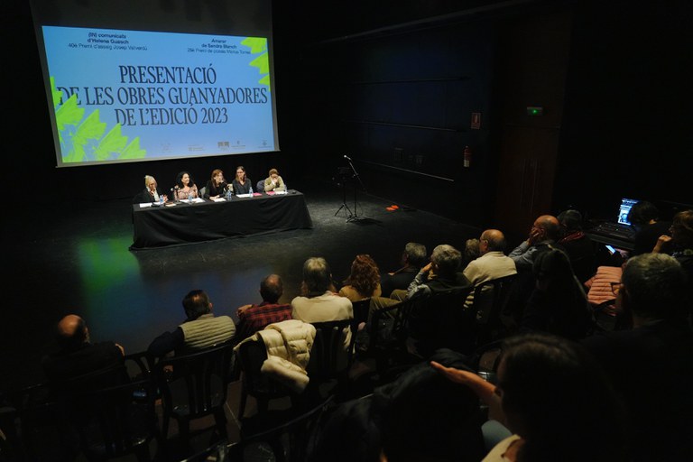La presentació dels Premis Literaris 2023 s'ha fet al Teatre Municipal de l'Escorxador