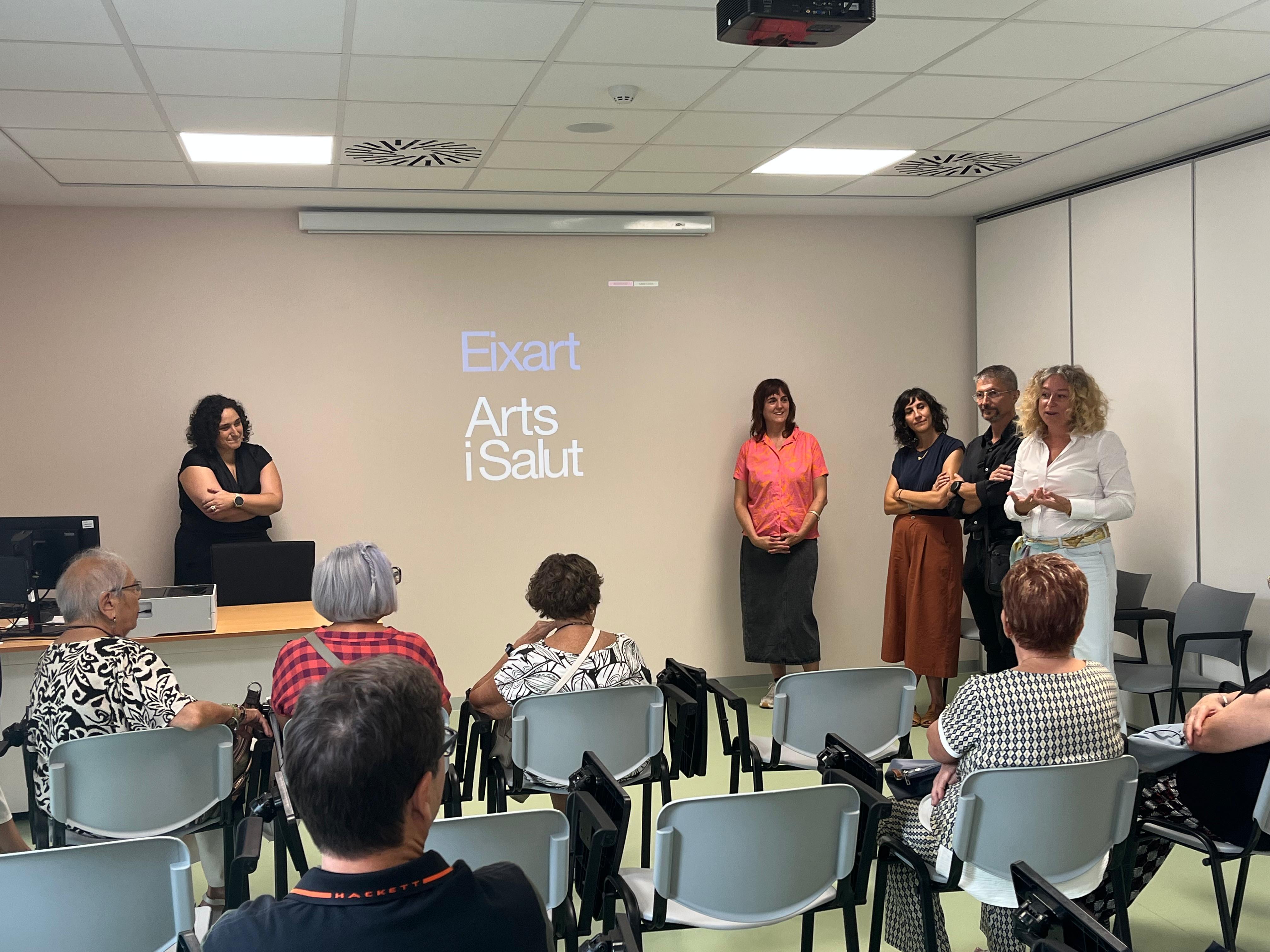 La regidora Pilar Bosch en la presentació del projectes "Als marges"