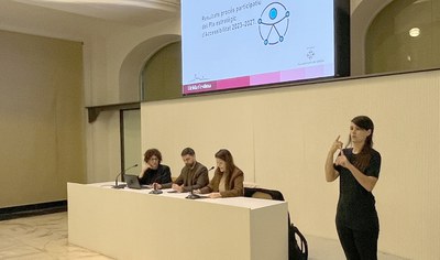 Els tinents d'alcalde Carlos Enjuanes i Cristina Morón han explicat com evoluciona el Pla d'Accessibilitat a les entitats que han participat en les t….