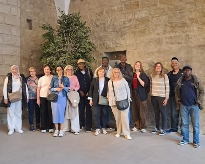 Mentoria a persones sense llar. Referents sèniors per a la inclusió és un altre projecte de la Regidoria d'Acció i Innovació Social que ha estat reco….