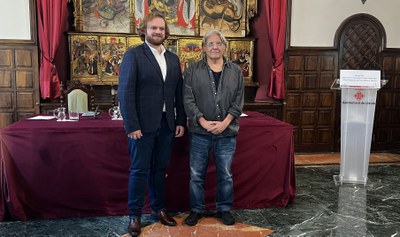 El guanyador del 30è Premi de poesia Màrius Torres, Joan Carles González, i el guanyador del 42è Premi d’assaig Josep Vallverdú, Rafel Jaume.