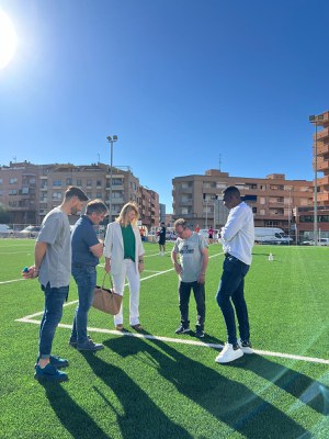 El camp de futbol 7 també estrenarà nova gespa artificial..