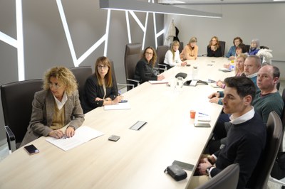 La reunió de la regidora Marta Gispert i entitats de Comerç, a Mercolleida..