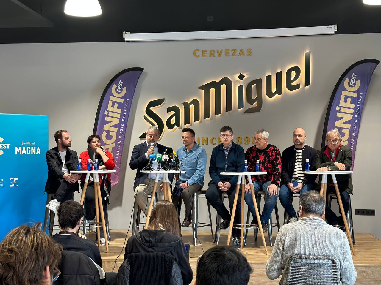 El tinent d’alcalde i regidor de Promoció Econòmica i Turisme de Lleida, Paco Cerdà; el regidor de Joventut, Festes, Tradicions i Esports, Ignasi Amor; la vicepresidenta de la Diputació de Lleida, Estefania Rufach, ha acompanyat els organitzadors en la presentació d’aquest esdeveniment