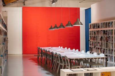 Dijous hi ha un taller sobre l’exposició “Sigui el que sigui el que vulgui dir”, a càrrec de Brillo Editorial.