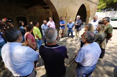 Larrosa ha mantingut una trobada amb representants veïnals i d'entitats agràries per valorar la situació.