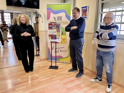 La regidora del barri 07, Pilar Bosch, durant la presentació de la nova edició.