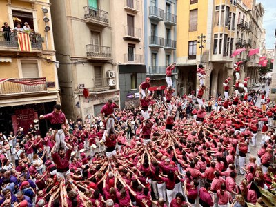 Pilars a la plaça de la Paeria.