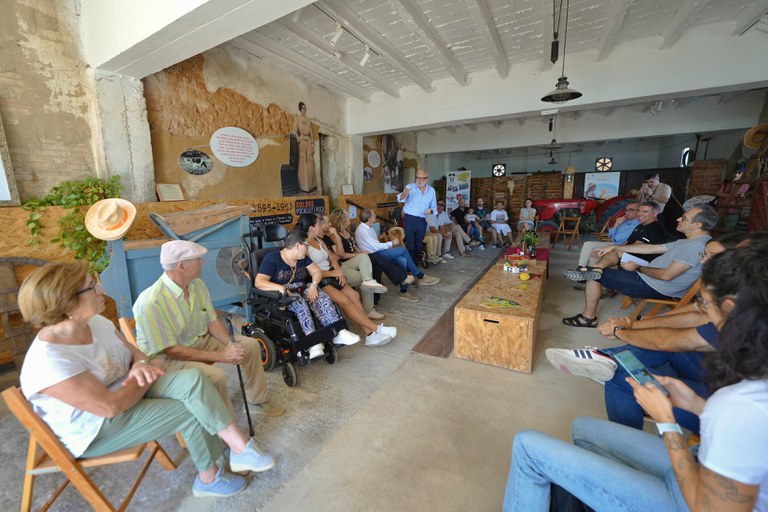 Fèlix Larrosa: “La granja Pifarré és un espai de seducció que posa en valor el paisatge i l’activitat agrària de l’Horta i dona valor afegit a la producció local”