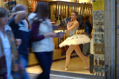 Fins al 29 d’abril tindran lloc una desena d’actuacions, vinculades a aquest art, amb l’objectiu de donar a conèixer la dansa en tota la seva diversi….