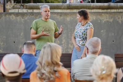 El col·lectiu CactuSoup ha explicat en què consistirà el mural participatiu que faran demà amb el jovent de la Mariola.