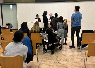 Un moment del sorteig de places per a la Cavalcada.