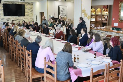 Trobada amb els mitjans de comunicació, aquest divendres, on l'alcalde Larrosa, entre altres qüestions, ha anunciat que Lleida es presentarà a la con….