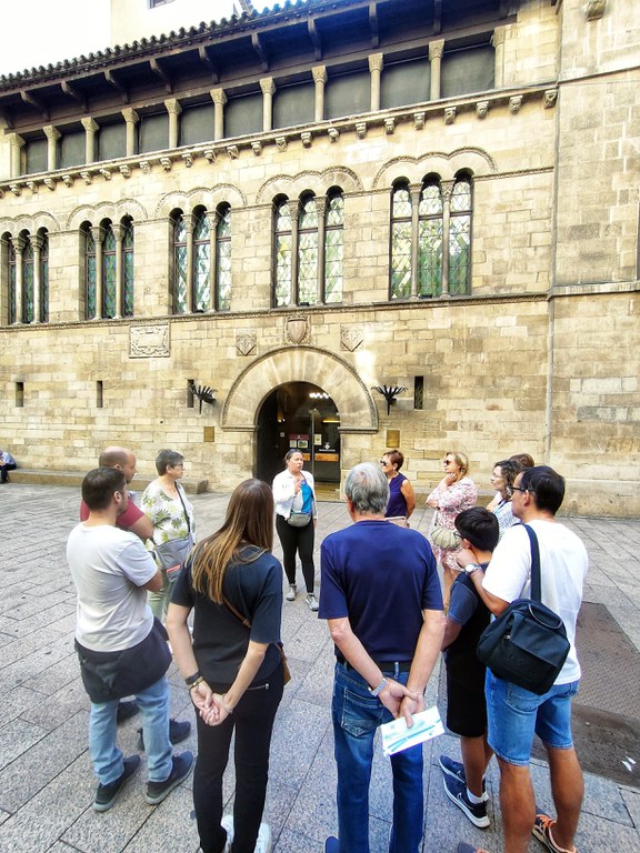 Turisme de Lleida amplia les visites guiades per Setmana Santa i ofereix diverses propostes per conèixer el patrimoni històric i cultural de la ciutat.