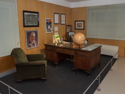 L'exposició sobre Joan Oró a la Canadenca.