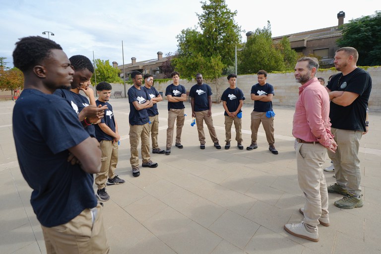 Fotografia de família de la Brigada Jove de la Regidoria de Joventut de l’Ajuntament de Lleida,