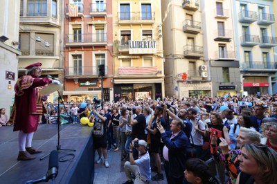 La Plaça Paeria s'ha omplert de gom a gom.