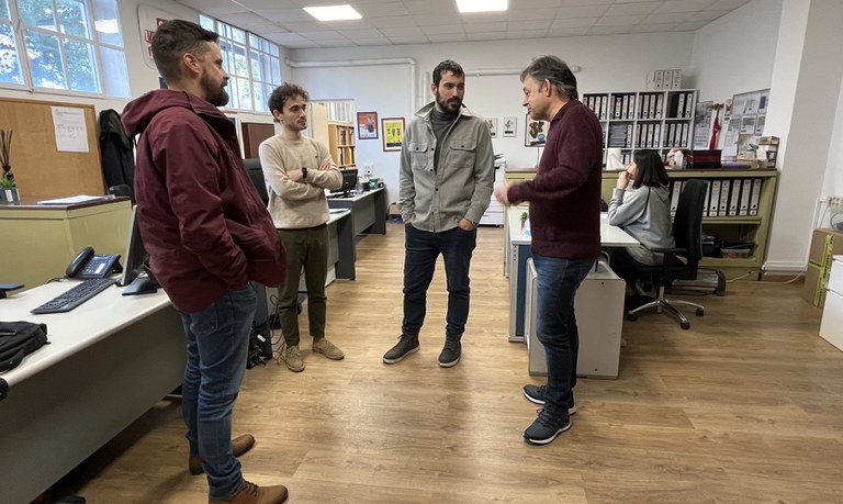 El regidor Carlos Enjuanes ha visitat les instal·lacions de Troballes, al Parc de Gardeny.