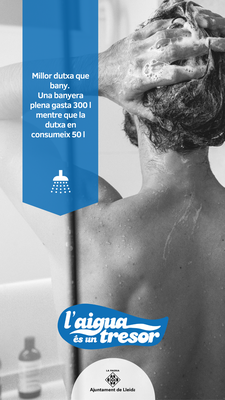 Millor dutxa que bany. Una banyera plena gasta 300 l mentre que la dutxa en consumeix 50 l.