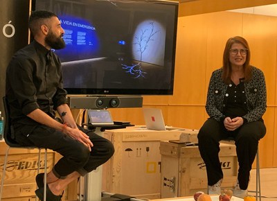 Artist Meeting del artista Juan Zamora y la doctora en Patología e investigadora del IRTA, Neus Teixidó, en la Fundación Sorigué, dentro del festival Intangible.