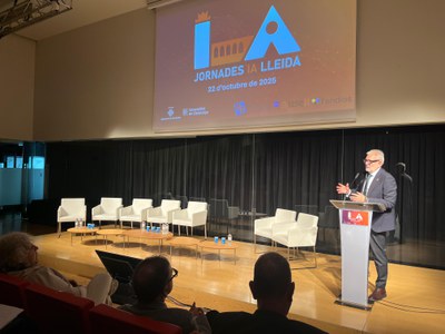 El alcalde, Fèlix Larrosa, ha cerrado la jornada sobre los usos y el potencial de la Inteligencia Artificial aplicada al sector público local.