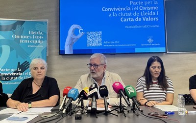 El alcalde y las tenientes de alcalde han presentado hoy la propuesta de modificación de ordenanza.