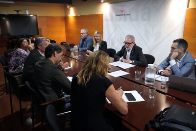 El encuentro ha tenido lugar hoy en el ayuntamiento.