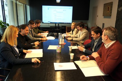 El patronato de la Fundación del Paisaje de Lleida ha acordado hoy reactivar el programa Espais Singulars para definir el futuro de dos lugares de la ciudad: el cauce del río Segre y el Parc de les Arts, en Joc de la Bola..