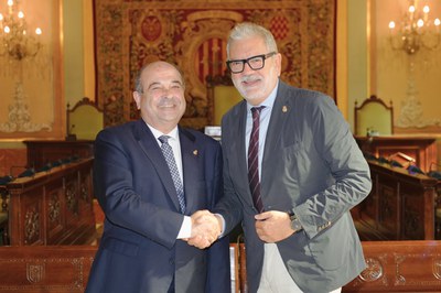 Larrosa y Serrano han mantenido una reunión en la Paeria.