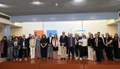 Firma del convenio para la inclusión sociolaboral de la población gitana de Lleida..