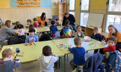 Casales de Navidad de la Paeria para contribuir a la conciliación familiar y laboral y ampliar la oferta lúdica y educativa de los niños de la ciudad..