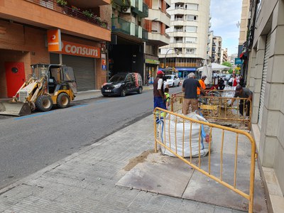 Las obras se han iniciado con las catas para localizar los servicios existentes.