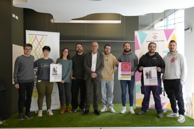 El alcalde de Lleida, Miquel Pueyo, ha presentado este jueves la 3ª edición de FemCoop!, un programa que impulsa la Paeria conjuntamente con Ponent Coopera con el objetivo de impulsar el emprendimiento colectivo y el autoempleo de los jóvenes mediante la creación de cooperativas en la ciudad de Lleida.