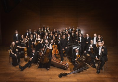 La Orquesta Julià Carbonell de les Terres de Lleida ofrece este domingo, 12 de febrero, a las 19 horas, su primer concierto del año en el Auditorio Municipal Enric Granados, en el marco de la programación de LaTemporada Lleida.