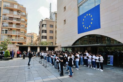 Tres institutos de Lleida, centros embajadores del Parlamento Europeo en el curso 2025-26. Foto de archivo de la celebración del Día de Europa en Lleida este 2025..