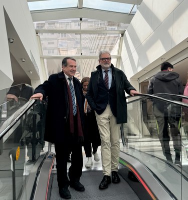 Larrosa y Caballero han visitado el centro comercial Vialia Vigo, enmarcado en la operación desplegada por ADIF en medio de la ciudad.