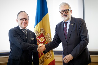 El alcalde Larrosa ha sido recibido por el jefe del Govern, Xavier Espot.